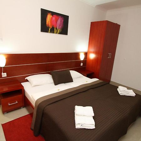 Guesthouse Villa Inn Subotica Exterior foto