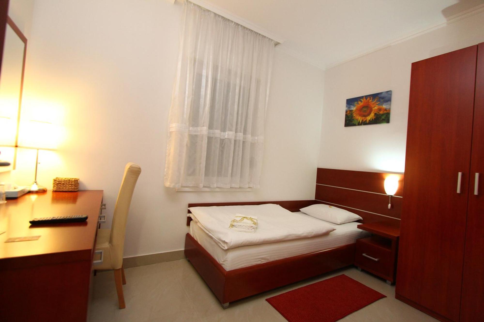 Guesthouse Villa Inn Subotica Exterior foto